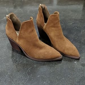Vince Camuto Booties, 6.5